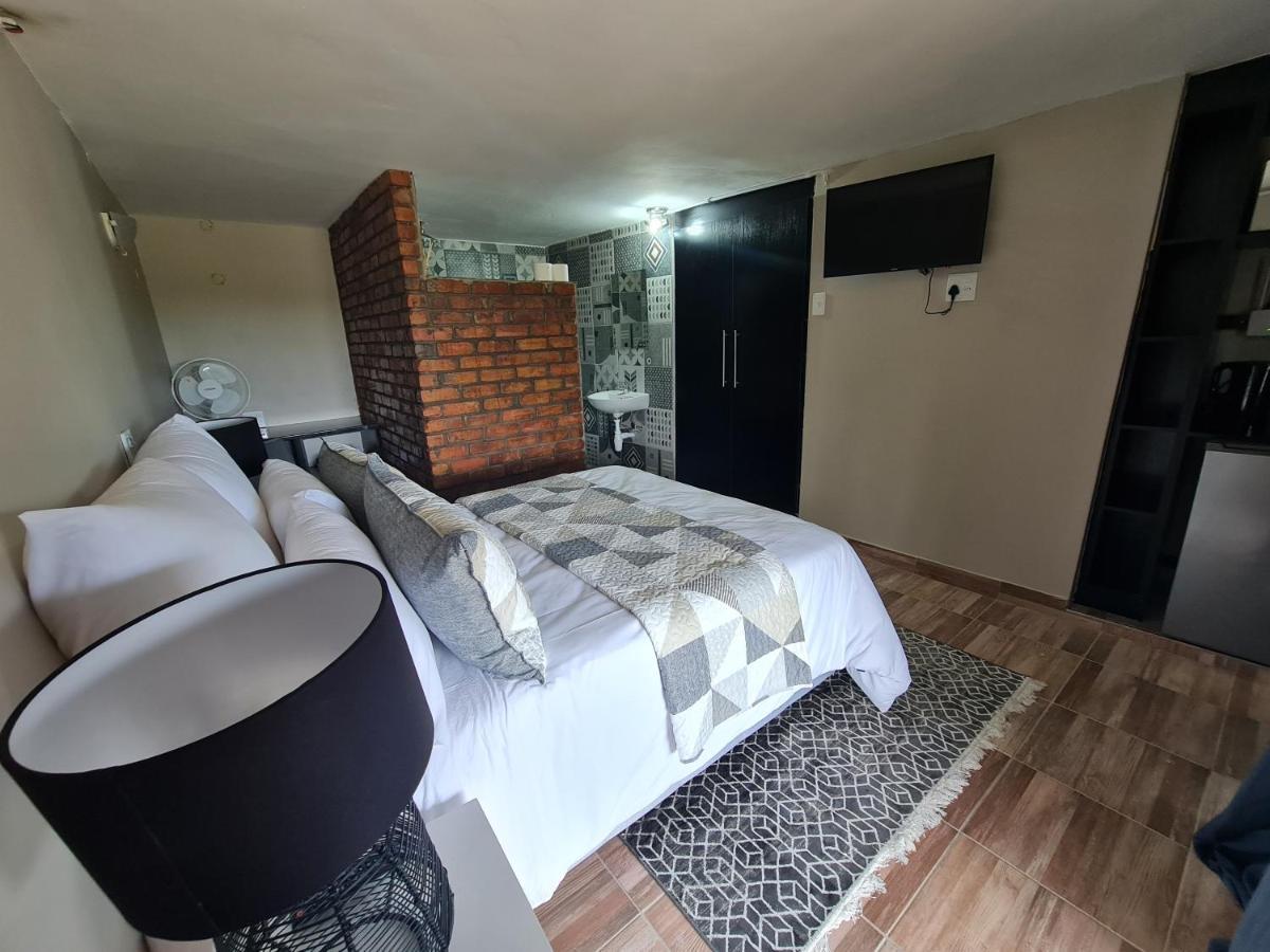 The Thatch Hide East London Ngoại thất bức ảnh