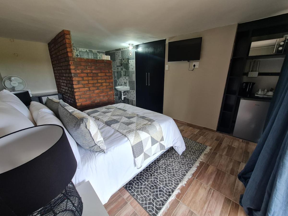 The Thatch Hide East London Ngoại thất bức ảnh