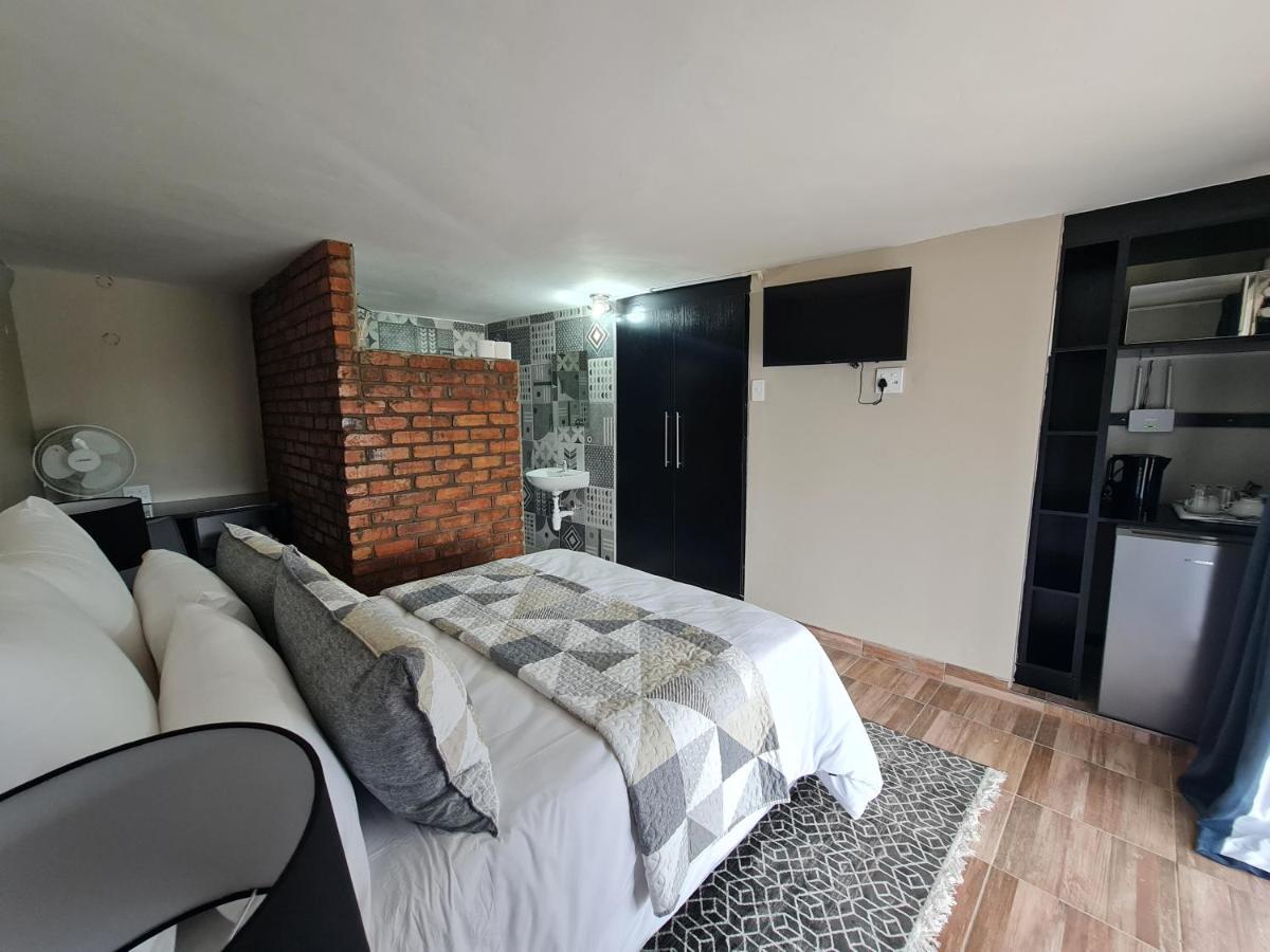 The Thatch Hide East London Ngoại thất bức ảnh